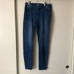 Old Navy super skinny jeans size 6 tall